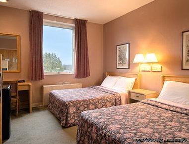Elkins Inn And Suites Номер фото
